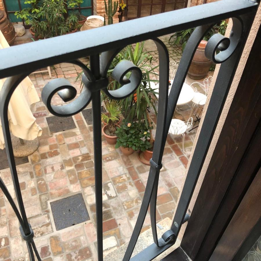 Relais B&B Corte Dei Turchi Longiano Exterior photo