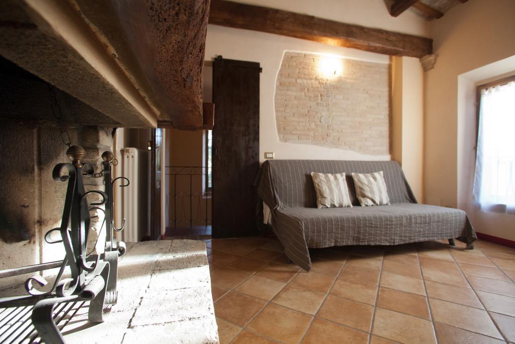 Relais B&B Corte Dei Turchi Longiano Room photo