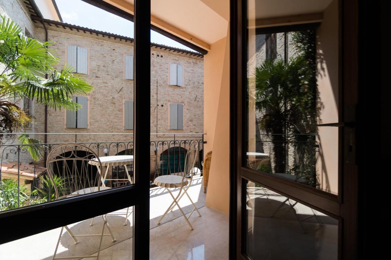 Relais B&B Corte Dei Turchi Longiano Exterior photo